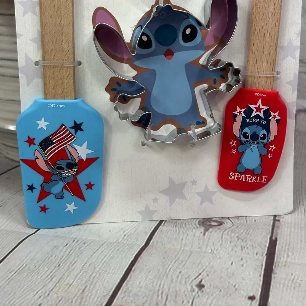 NWT Disney Stitch 4pc spatula & cookie cutter set patriotic lilo & stitch fandom